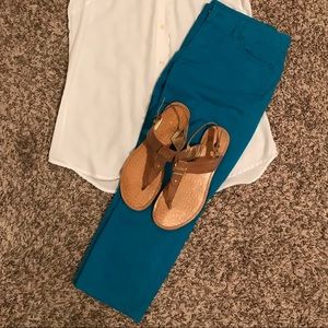 Loft Blue Modern Crop, Size 2P